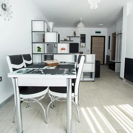 Appartamento Apartament Black&white 4 *