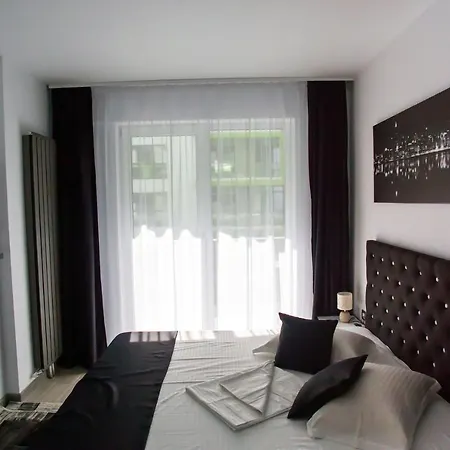 Apartament Black&white 4