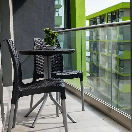 Apartament Black&white 4 *